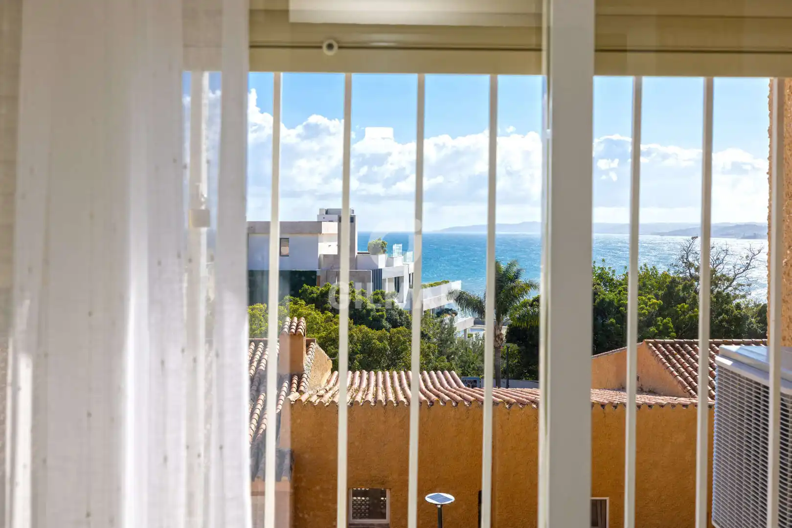 Terrasse von Einfamilien-Reihenhaus zum Verkauf in Estepona