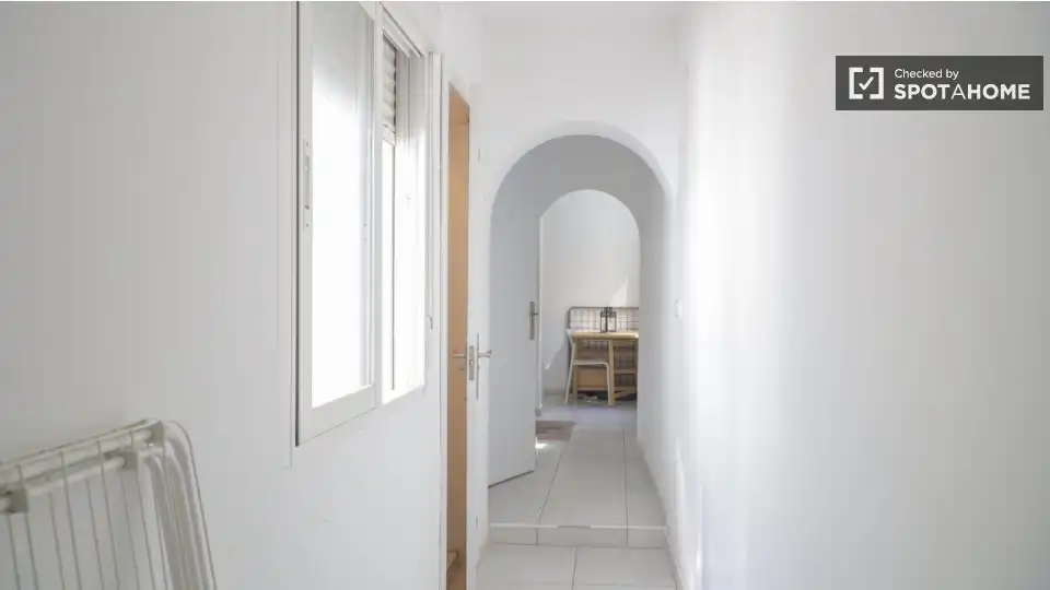 Habitación en Cortes - Huertas