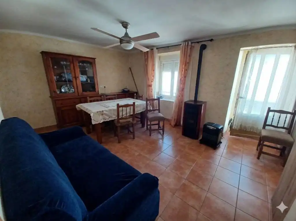 Sala de estar de Piso en venta en Villalgordo del Júcar con Calefacción, Amueblado y Balcón