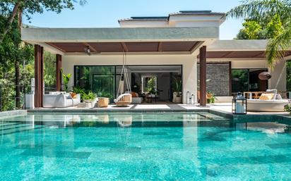 Piscina de Casa o xalet en venda en Marbella amb Aire condicionat, Terrassa i Piscina