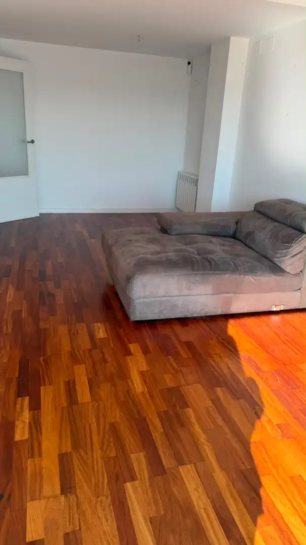 Sala de estar de Piso en venta en Barberà del Vallès con Aire acondicionado, Calefacción y Parquet