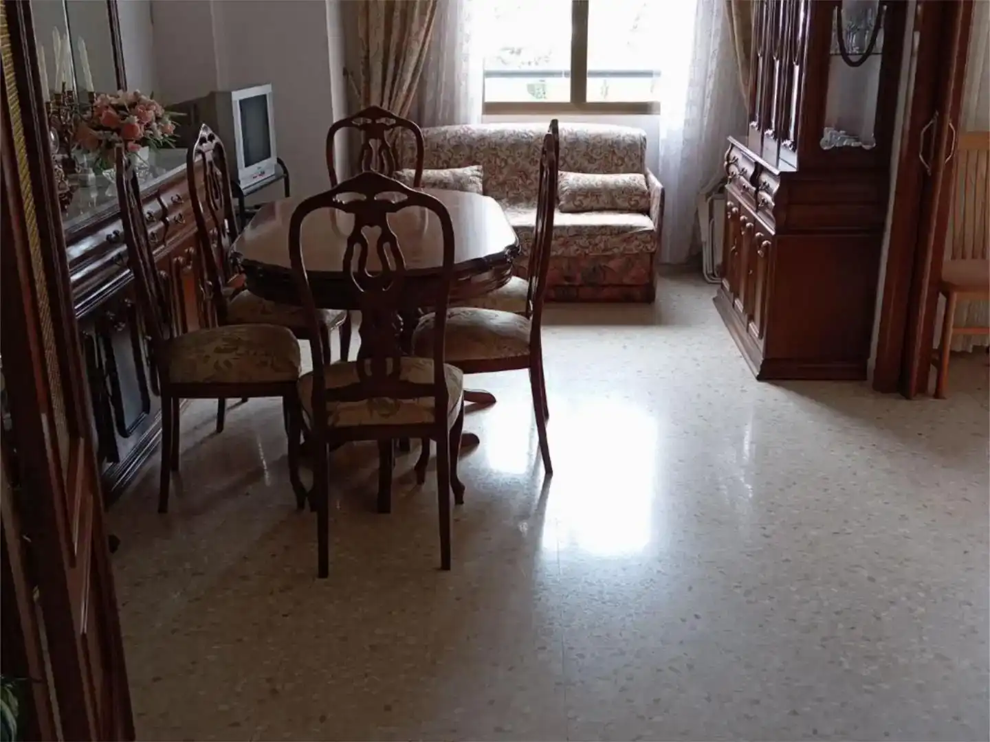 Menjador de Pis en venda en Valdepeñas de Jaén amb Aire condicionat i Balcó