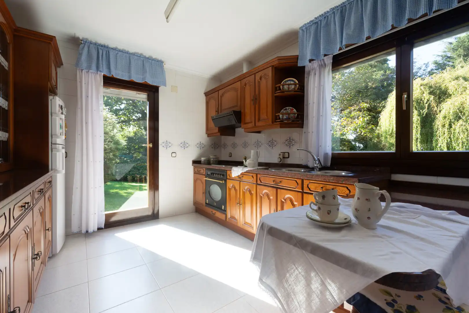 Cocina de Casa o chalet en venta en Somió - Cabueñes