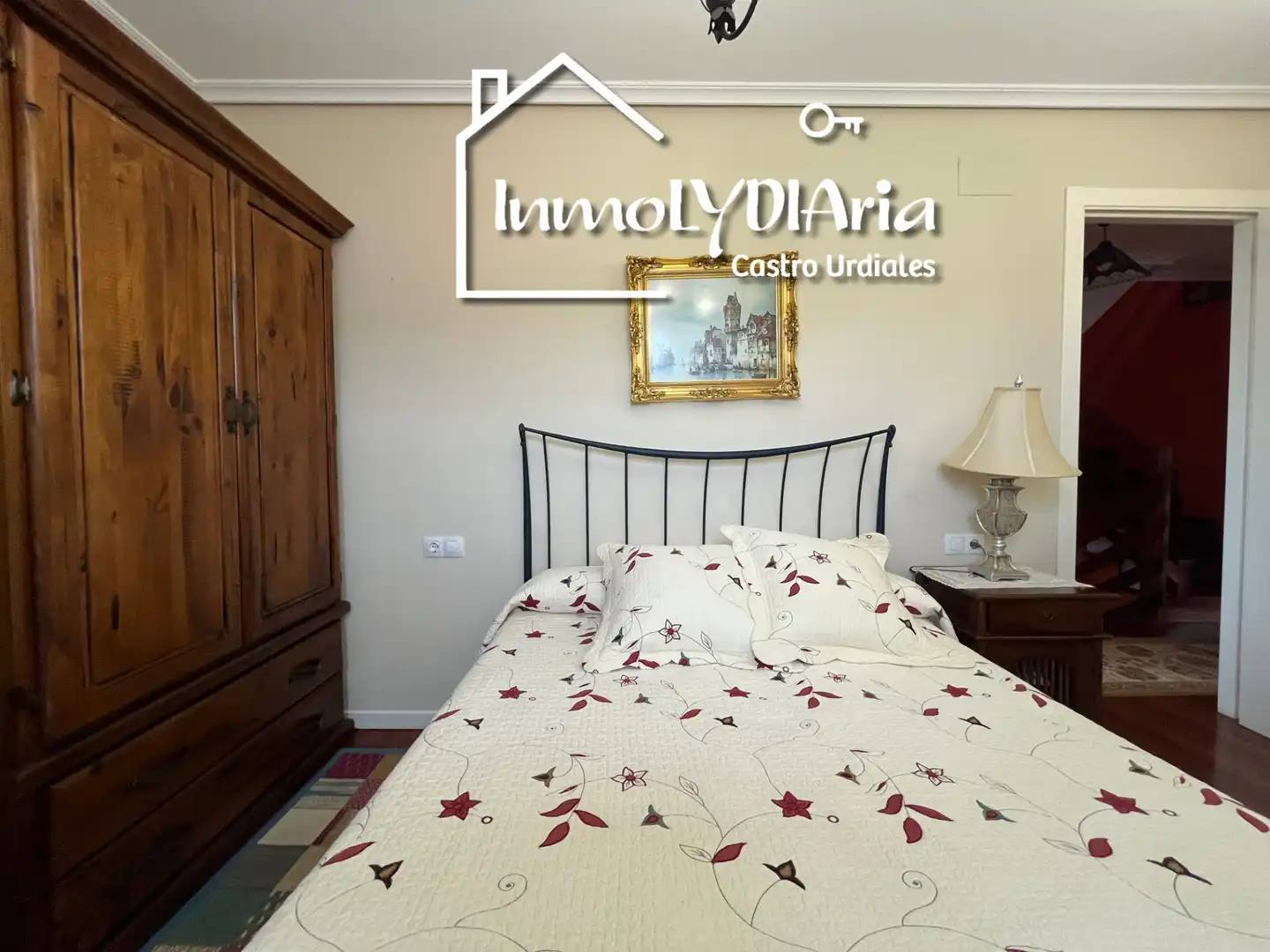 Habitación de Casa o chalet en venta en Castro-Urdiales con Calefacción, Jardín privado y Parquet