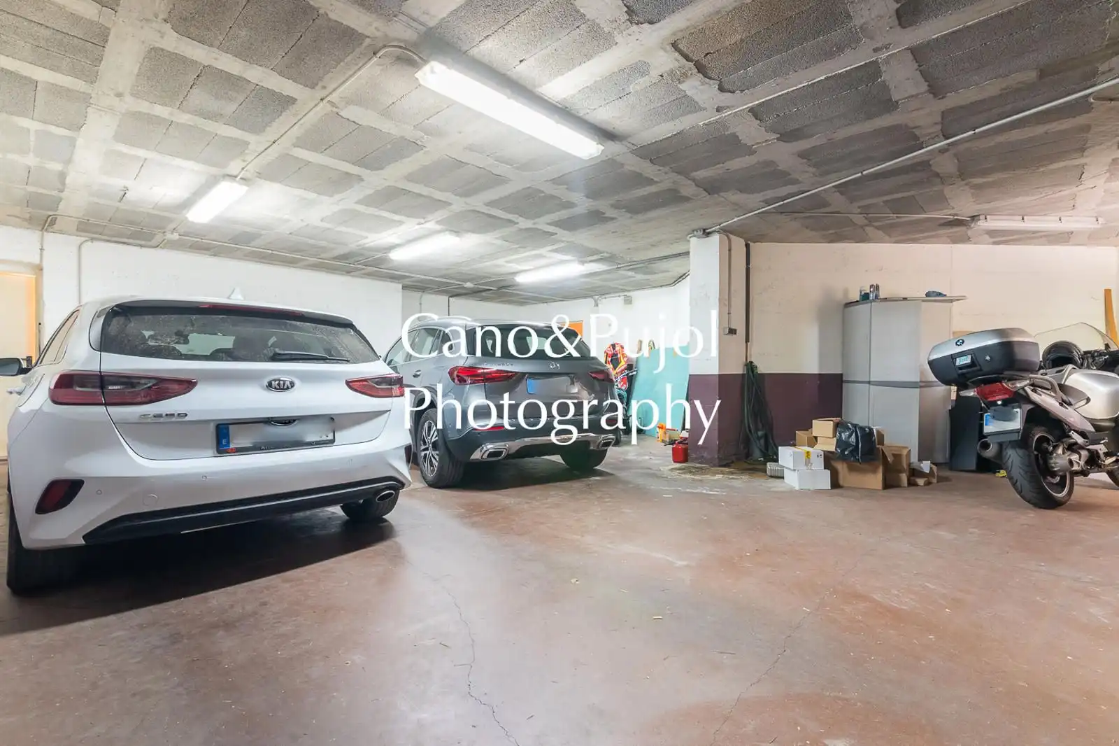 Aparcament de Casa o xalet en venda en Cerdanyola del Vallès amb Aire condicionat, Calefacció i Terrassa