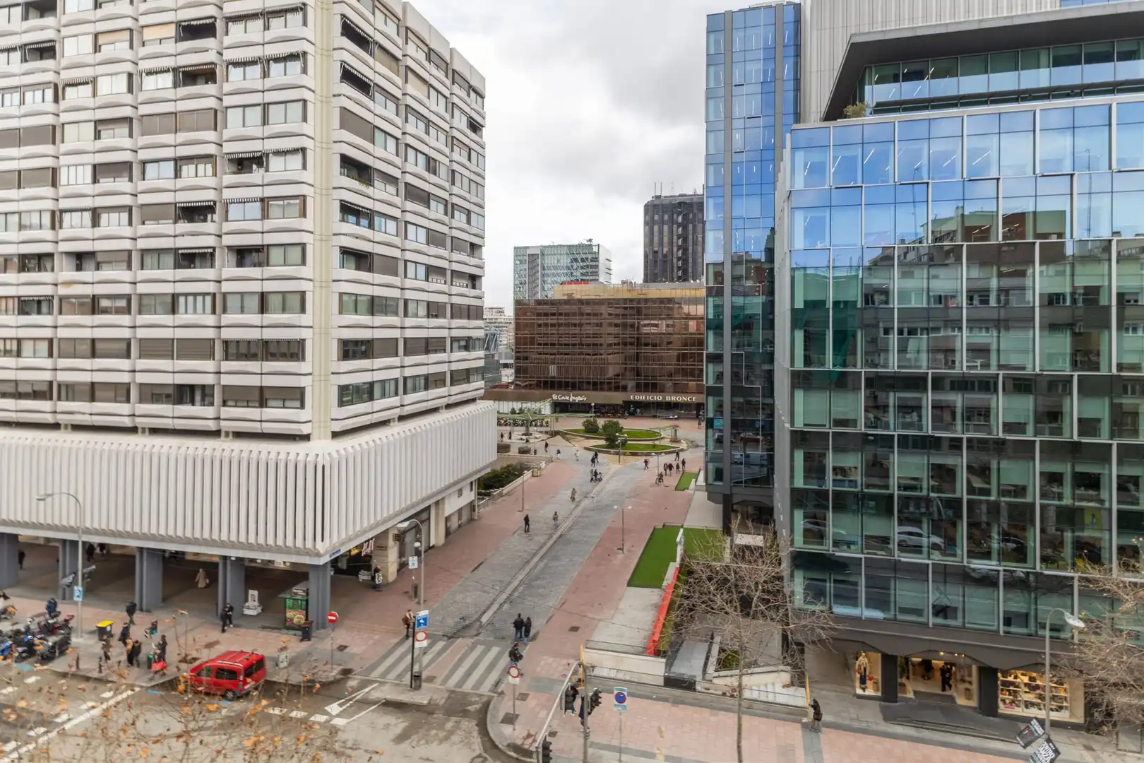 Apartments for sale in 9 Calle de Orense #PLANTA 9, Cuatro Caminos - Azca