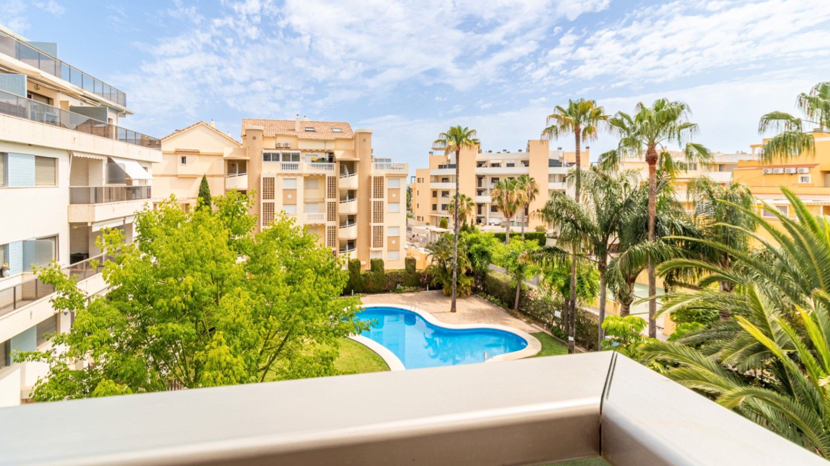 Jardí de Apartament en venda en Dénia amb Aire condicionat, Calefacció i Jardí privat