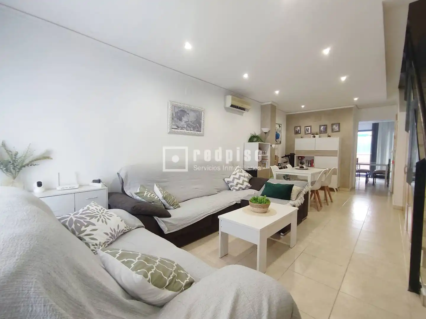 Living room of Houses for sale in Almazora / Almassora  with Air Conditioner, Private garden and Terrace