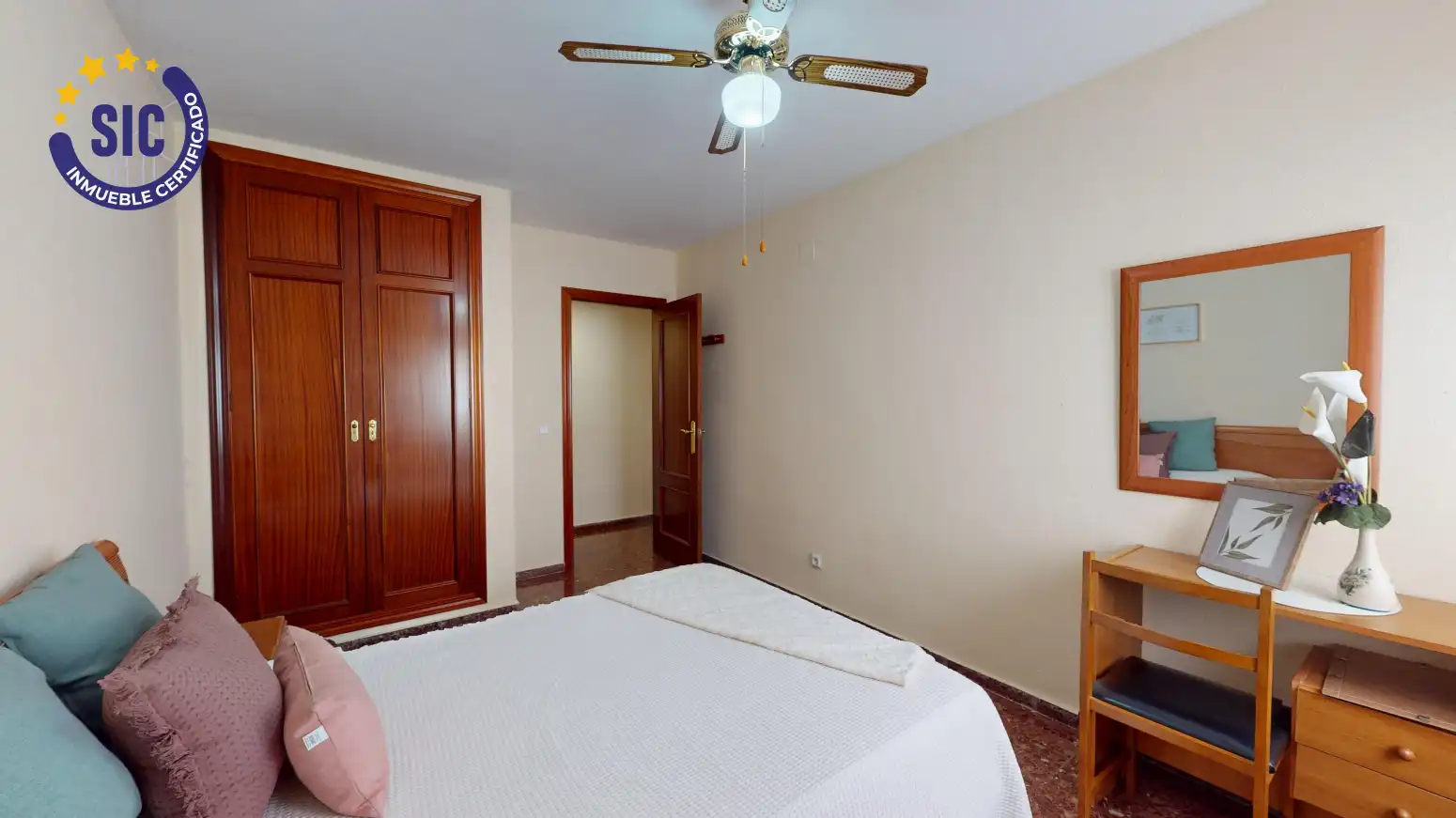 Habitación de Piso en venta en Valencia con Calefacción y Amueblado