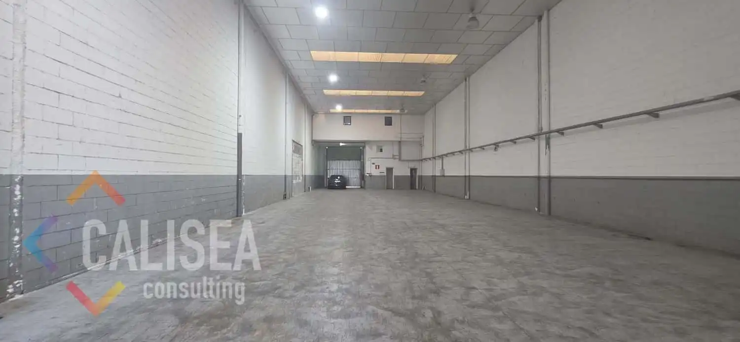Nave industrial in affitto a Carrer de Guifre el Pilós 2G