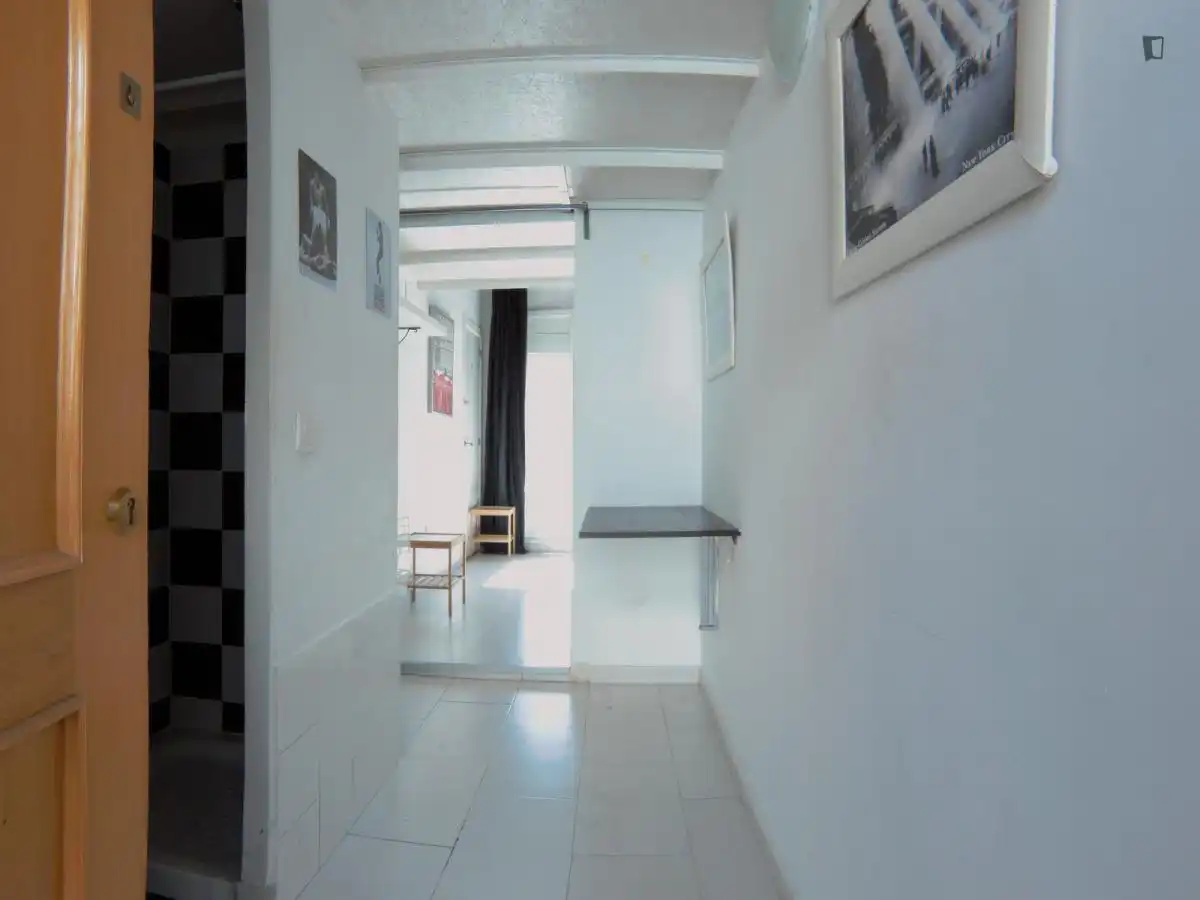 Estudi de lloguer a Puerta del Ángel