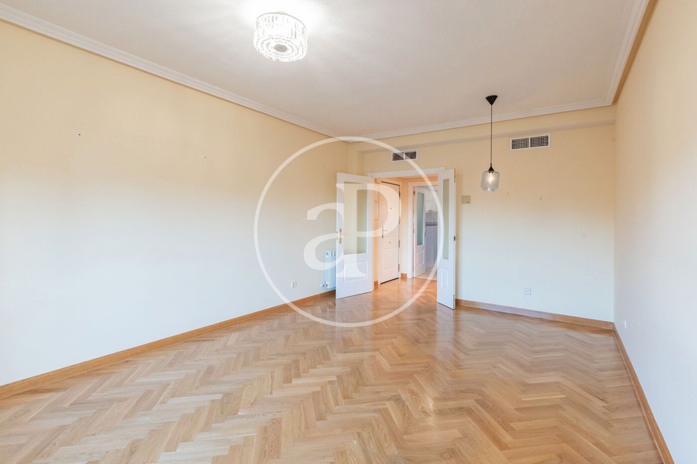 Dormitori de Pis de lloguer en San Sebastián de los Reyes amb Aire condicionat, Calefacció i Es permeten mascotes