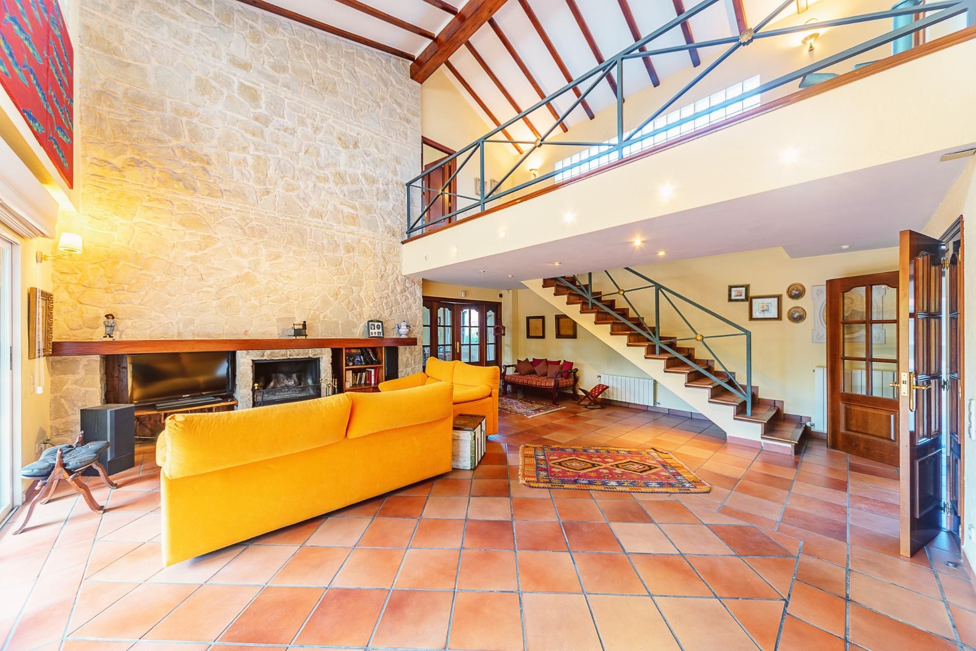 House or chalet for sale in Elda  with Heating, Private garden and Terrace