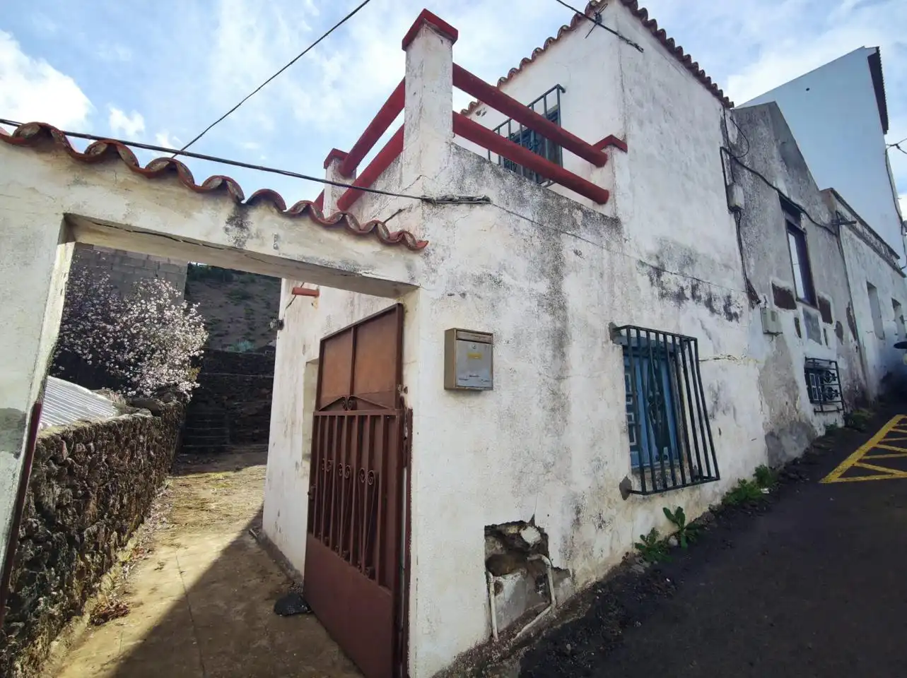Exterior view of Houses for sale in El Pinar de El Hierro