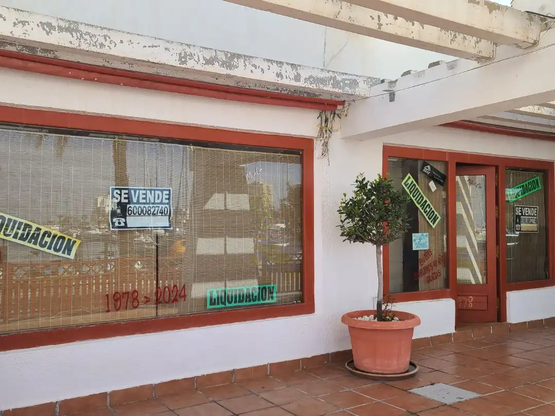 Local en venda en La Manga del Mar Menor amb Aire condicionat, Calefacció i Terrassa