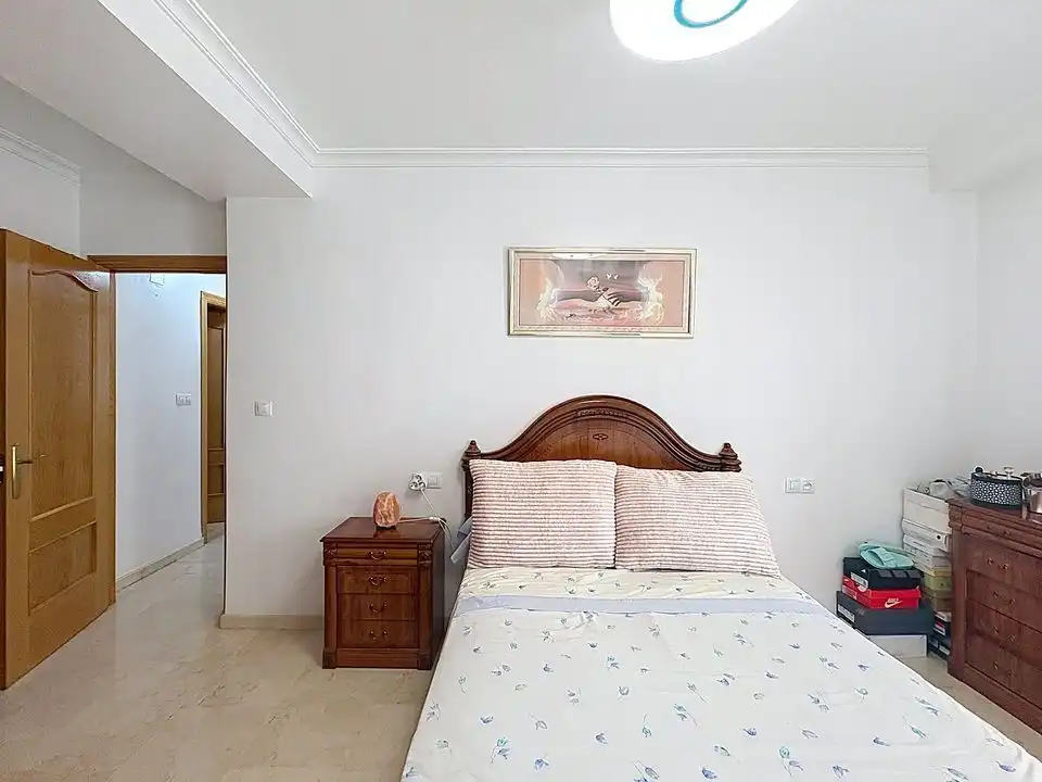 Habitación de Piso en venta en Pinos Puente con Aire acondicionado y Calefacción