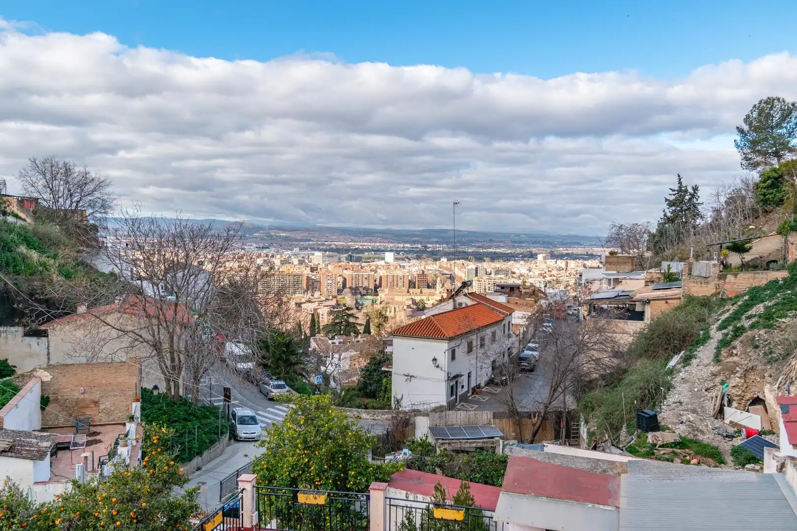 Vista exterior de Casa o xalet en venda en Granada amb Jardí privat i Terrassa