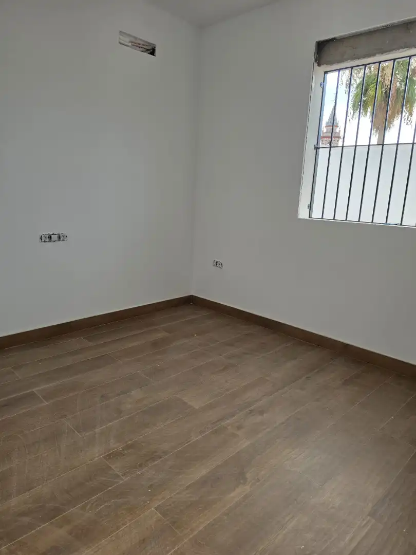 Dachboden zur Miete in Bollullos de la Mitación mit Waschmaschine und Balkon