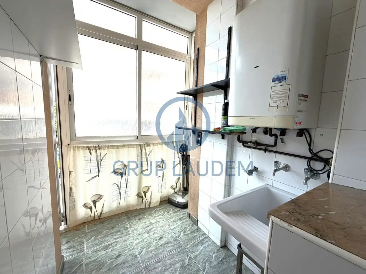 Kitchen of Flat for sale in Mataró  with Air Conditioner, Heating and Oven