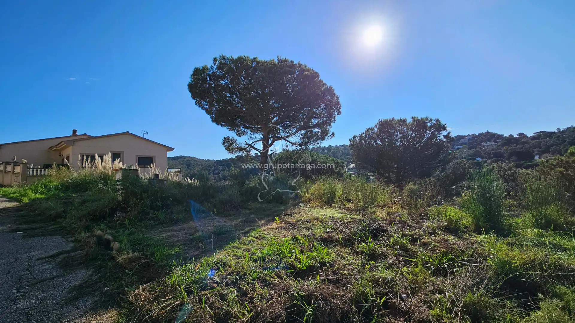 Terreno residencial en venta en Carrer de Saturn 119