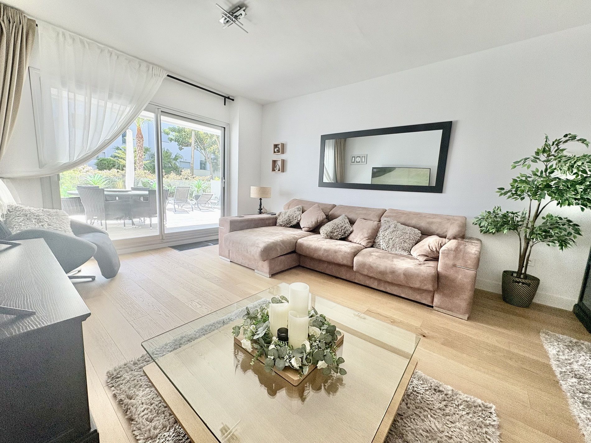 Sala d'estar de Planta baixa en venda en Mijas amb Aire condicionat, Calefacció i Terrassa