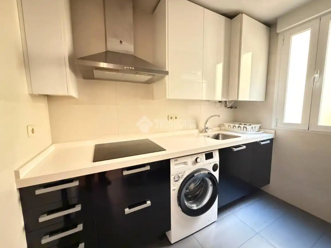Kitchen of Flat for sale in Madrid  with Heating