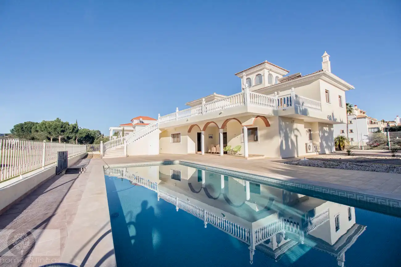 Chalet con piscina en venta en Calle López de Ayala, imagen 53