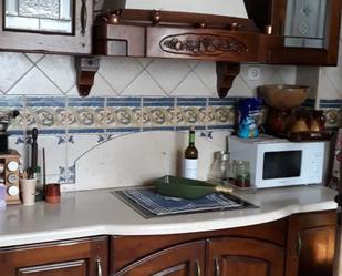 Cuina de Casa adosada en venda en Valseca amb Calefacció, Jardí privat i Terrassa