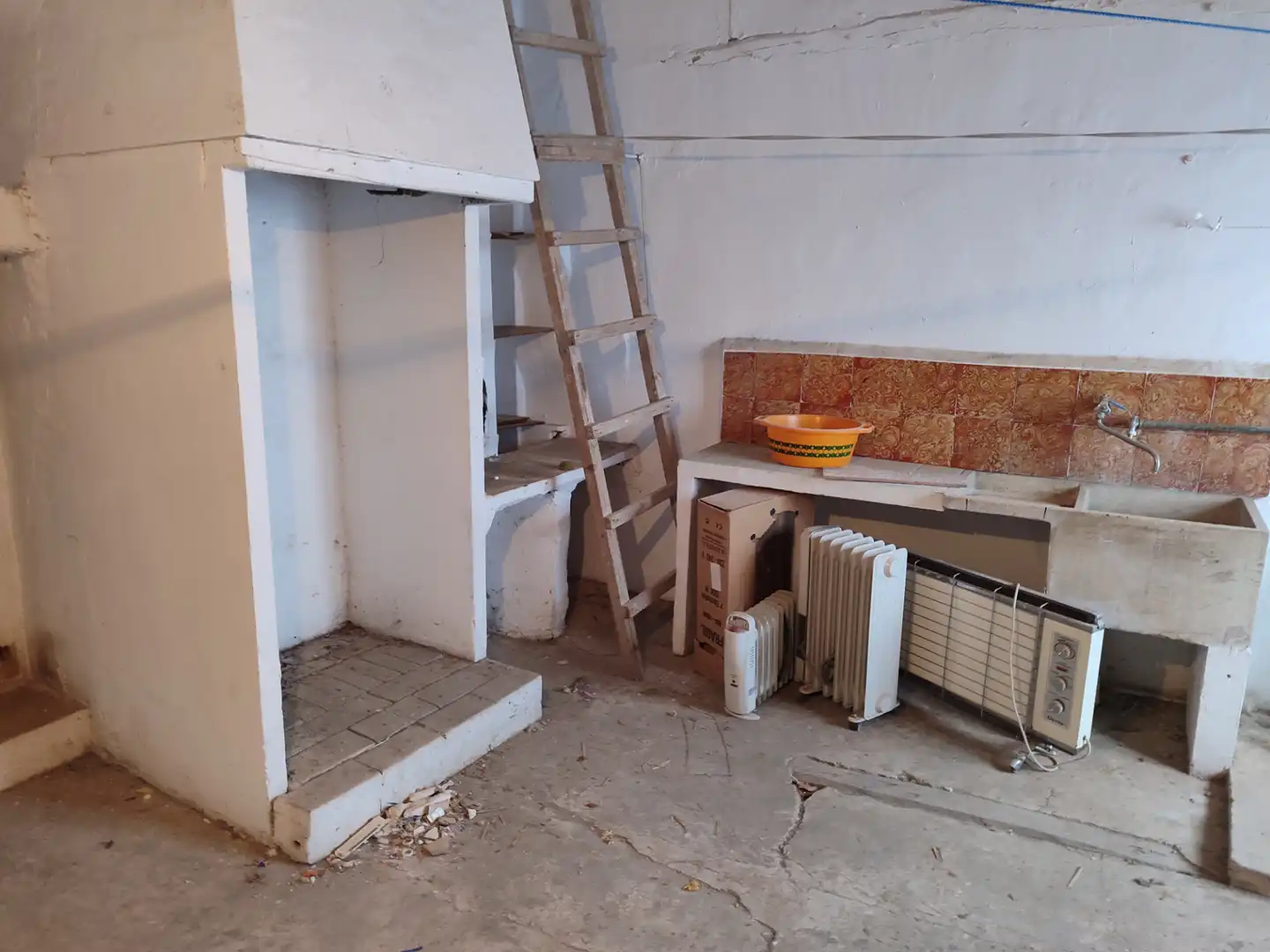 Casa adosada en venta en Ayora