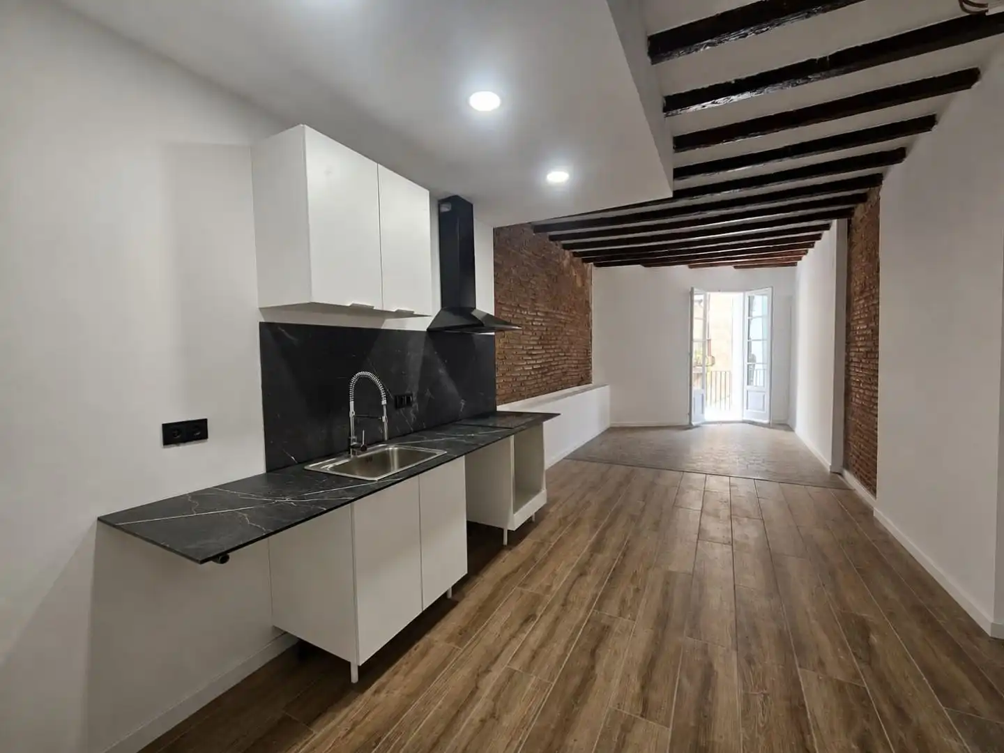 Flat for sale in carrer amargura 30