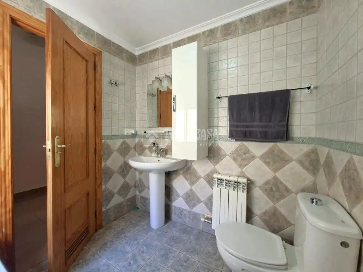Bany de Pis en venda en Guadix amb Terrassa