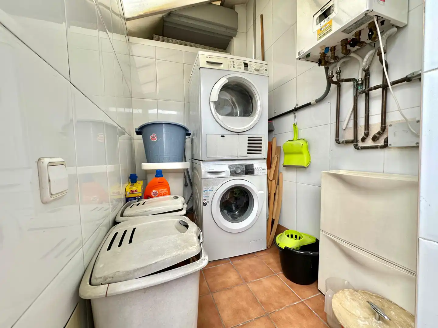 Kitchen of Detached homes for sale in Santa Coloma de Gramenet  with Air Conditioner, Heating and Terrace