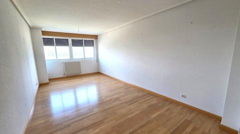 Foto 2 de Pis en venda a Calle de Loudun, 22, Illera, Burgos