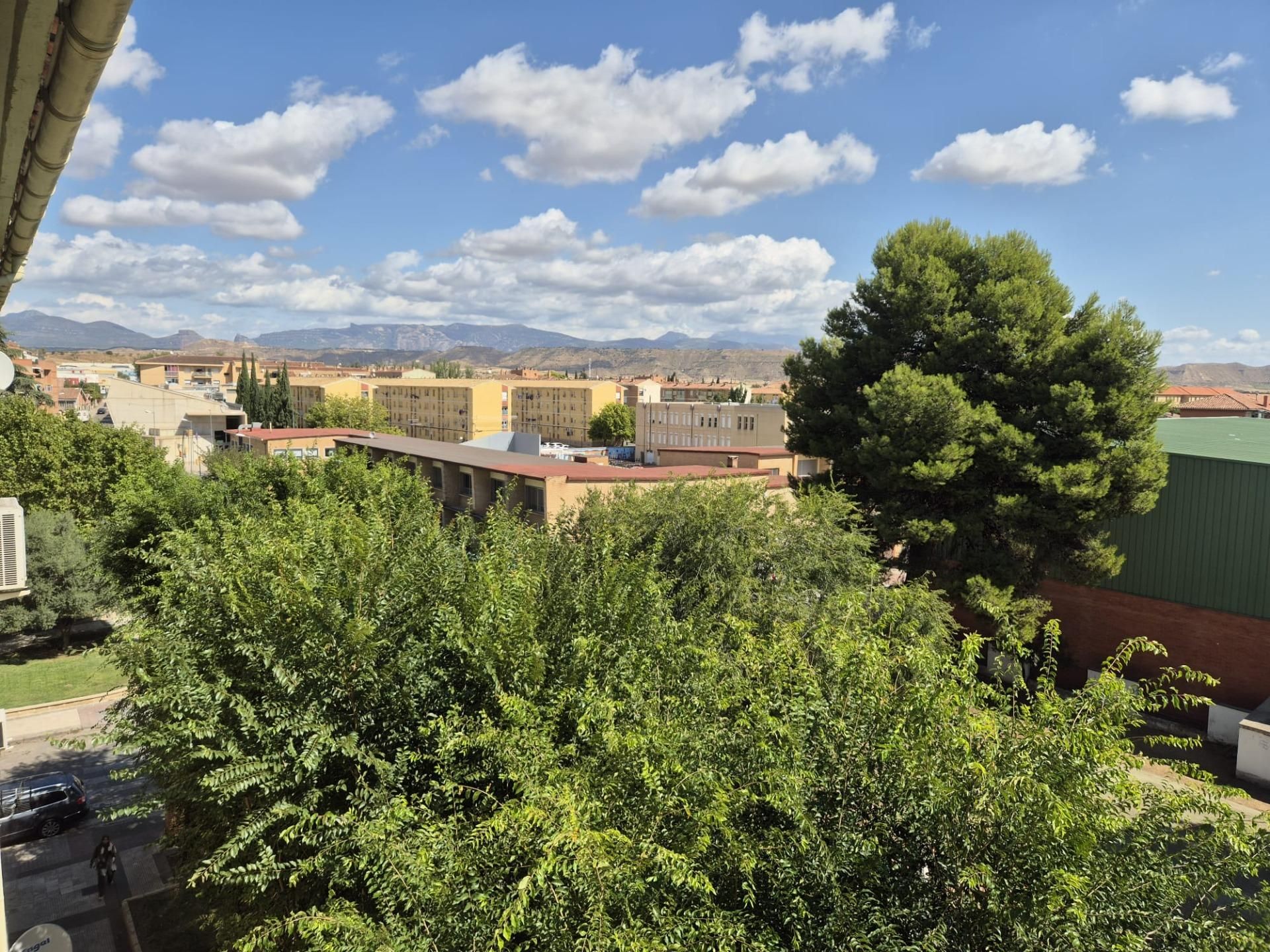 Exterior view of Flat for sale in  Huesca Capital