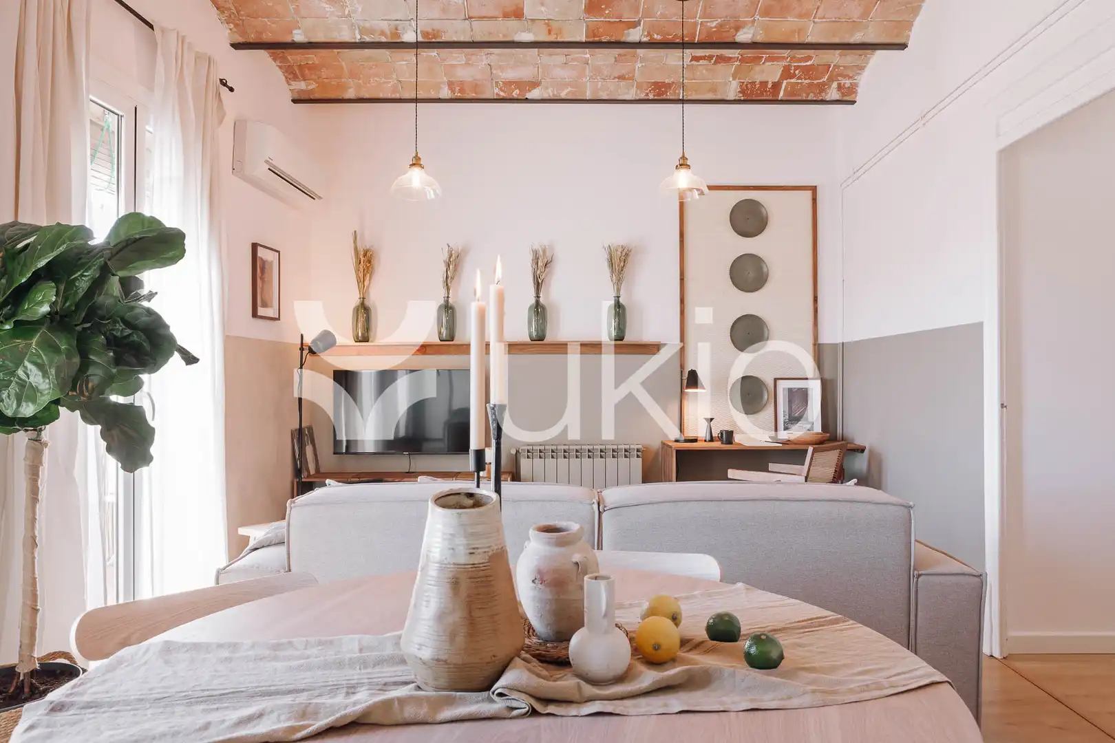 Living room of Apartments for rent in  Barcelona Capital  with Air Conditioner, Heating and Furnished