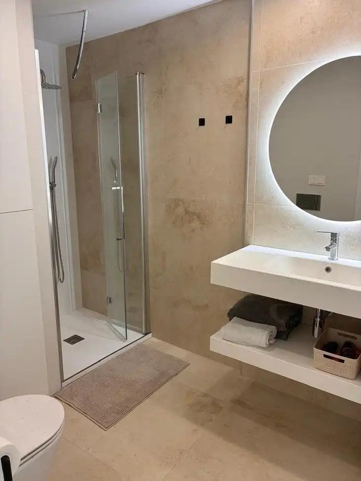 Badezimmer von Wohnungen zum Verkauf in Lorca mit Klimaanlage, Privatgarten und Schwimmbad
