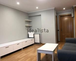 Bedroom of Study to rent in Paterna  with Air Conditioner
