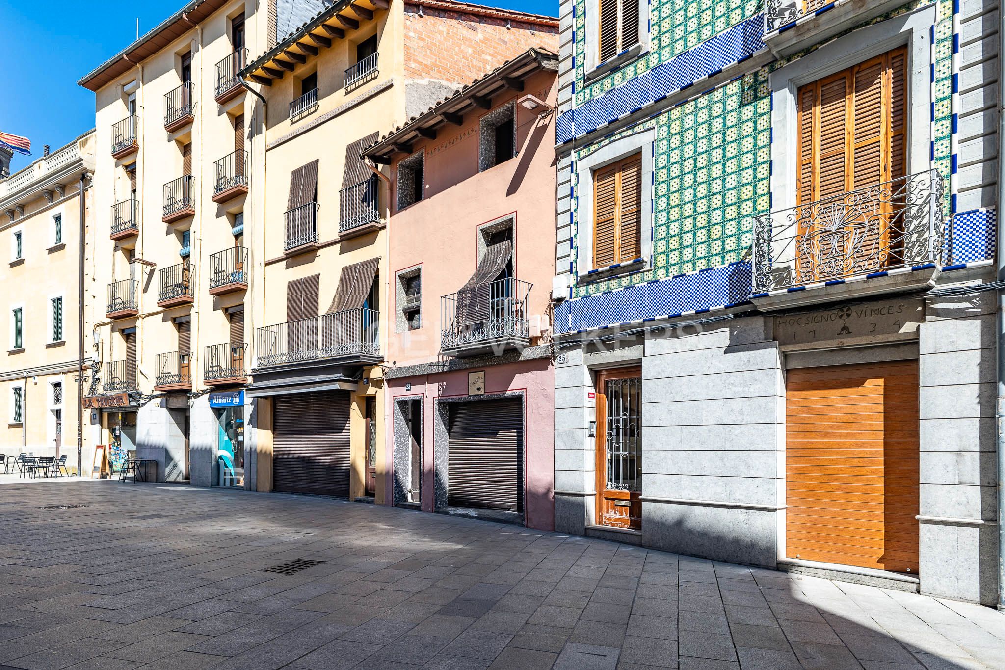 Vista exterior de Casa o xalet en venda en Torelló amb Calefacció, Jardí privat i Traster