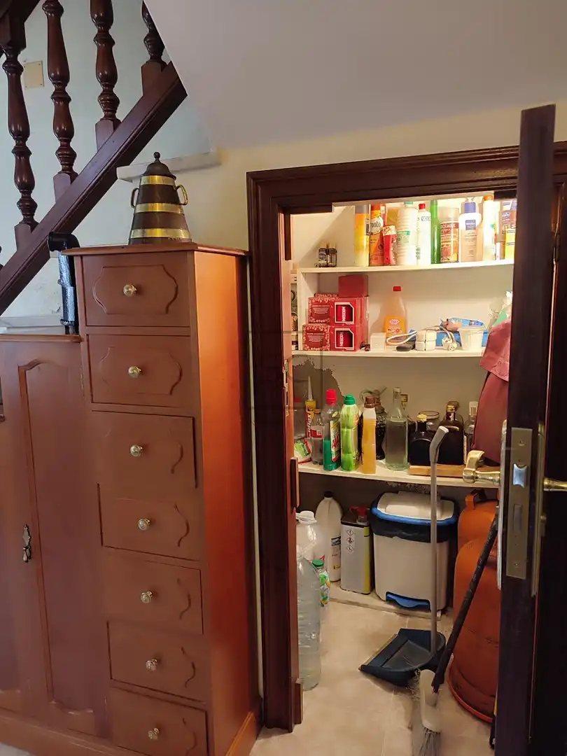 Küche von Einfamilien-Reihenhaus zum Verkauf in Ares mit Terrasse, Abstellraum und Möbliert
