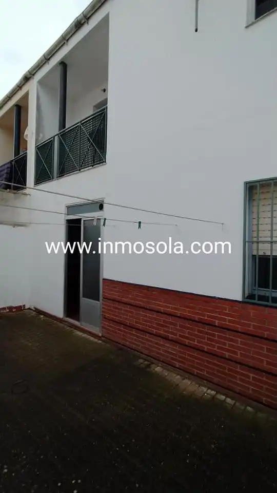 Vista exterior de Casa o chalet en venta en Sabiote con Terraza