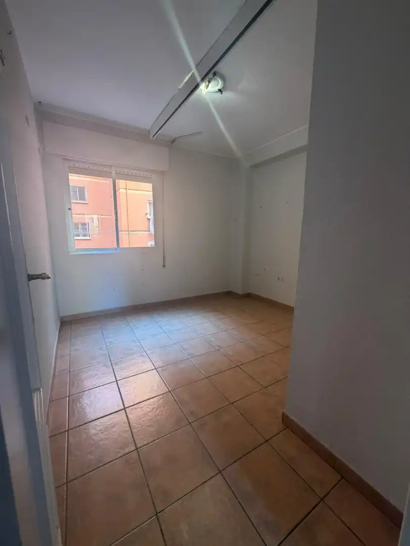 Habitación de Piso en venta en Torremolinos con Aire acondicionado y Terraza