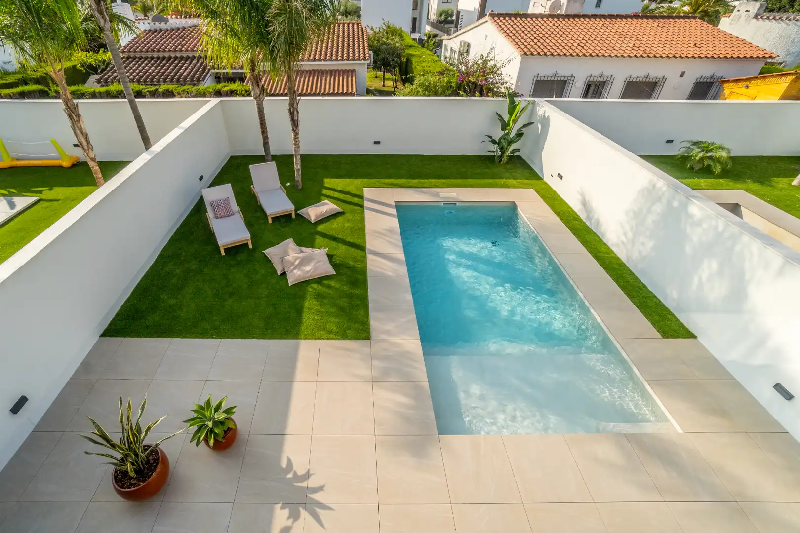 Piscina de Casa adosada de alquiler en Cambrils con Aire acondicionado, Calefacción y Jardín privado