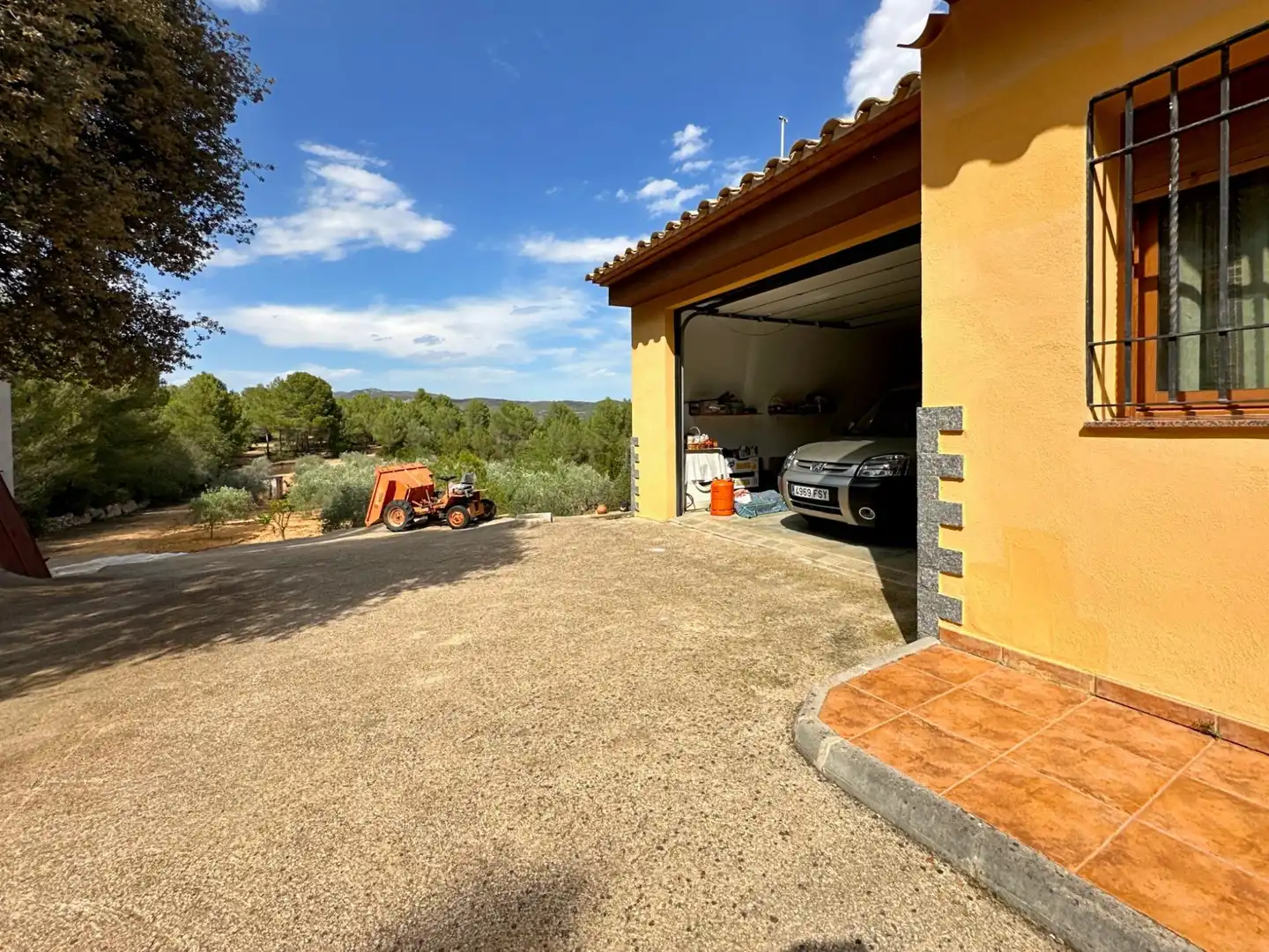 Parking of Country homes for sale in Useras /  Les Useres  with Private garden, Terrace and Storage room