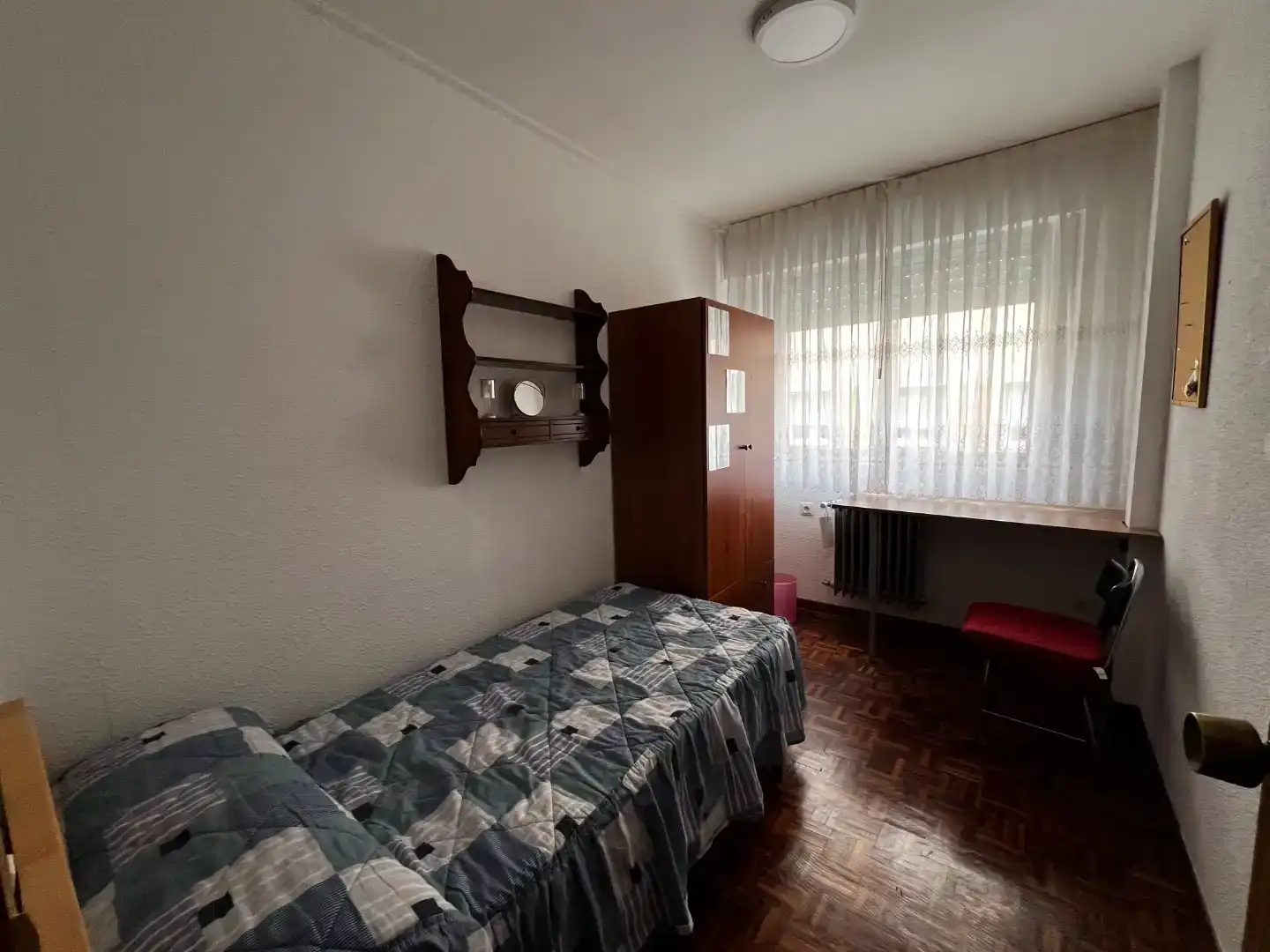 Schlafzimmer von Wohnung zur Miete in Salamanca Capital mit Balkon
