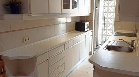 Foto 4 de Pis per a compartir a De Fermín Caballero, La Paz, Madrid