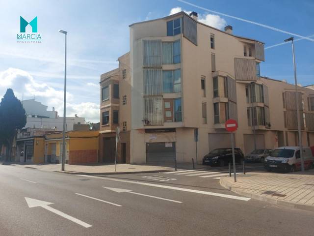 Local comercial en Venta en Ciutat del Transport - La Salera