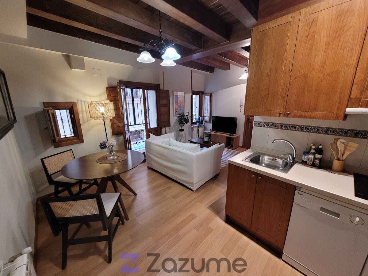 Living room of Apartment to rent in Segovia Capital  with Heating, Parquet flooring and Furnished
