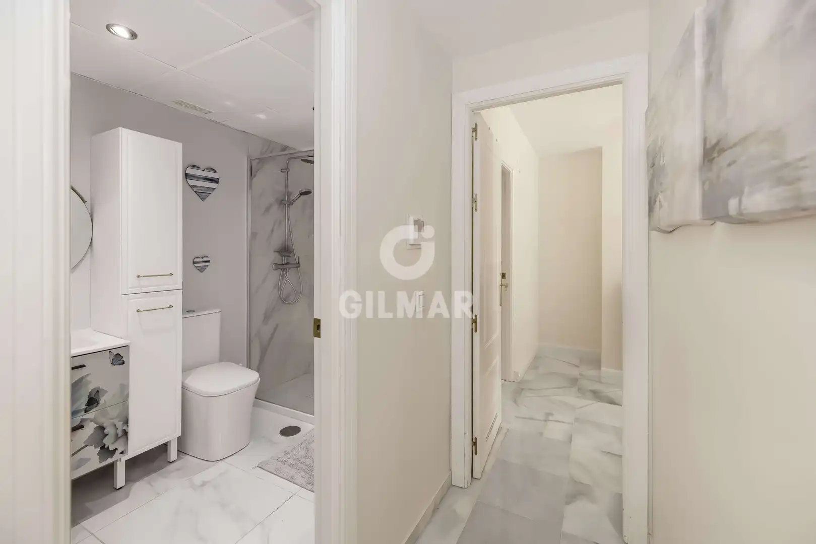 Bathroom of Apartments for sale in Marbella  with Heating, Swimming Pool and Furnished