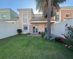 Exterior view of Single-family semi-detached for sale in Chiclana de la Frontera  with Private garden and Terrace