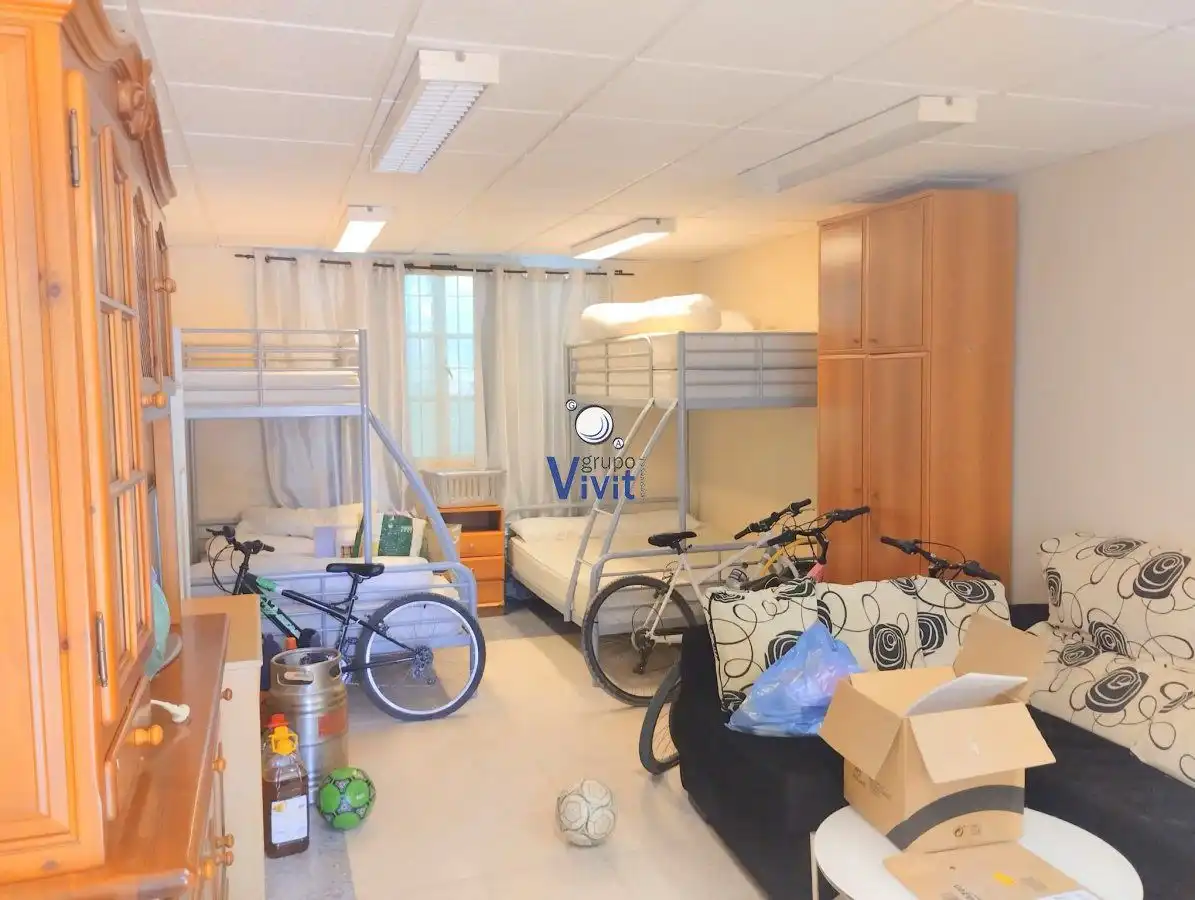 Habitación de Casa o chalet en venta en Carmona con Aire acondicionado, Jardín privado y Trastero